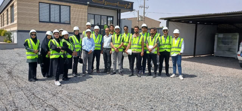بازدید دانشجویان گروه مهندسی عمران دانشگاه صنعتی بیرجند از شرکت آریا سوله